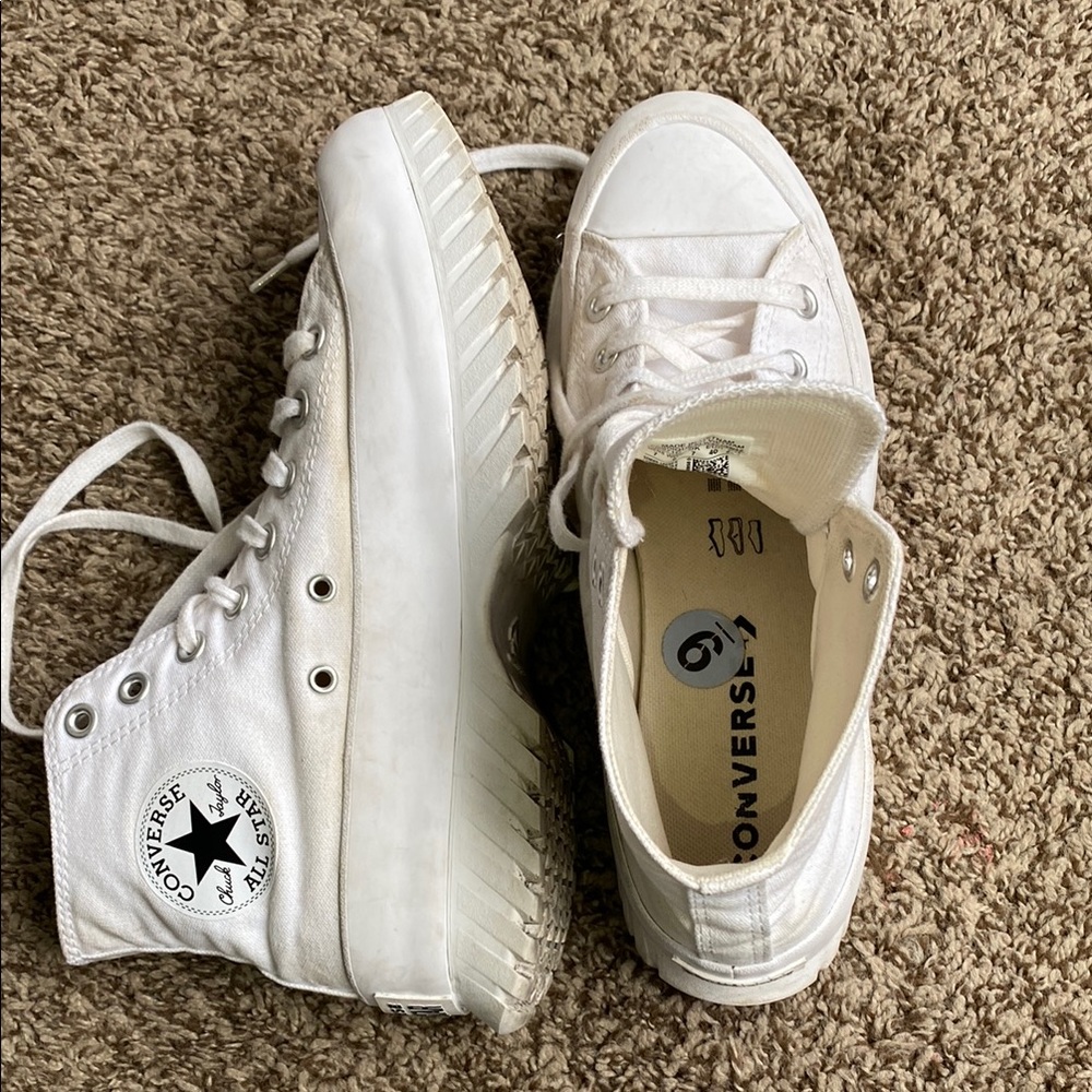 Converse Chuck Tailor White Canvas High-Top Sneakers with Classic Design